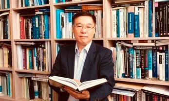 이장우 부산대 금융대학원장 "4차 산업혁명 품고 특화금융 허브로"